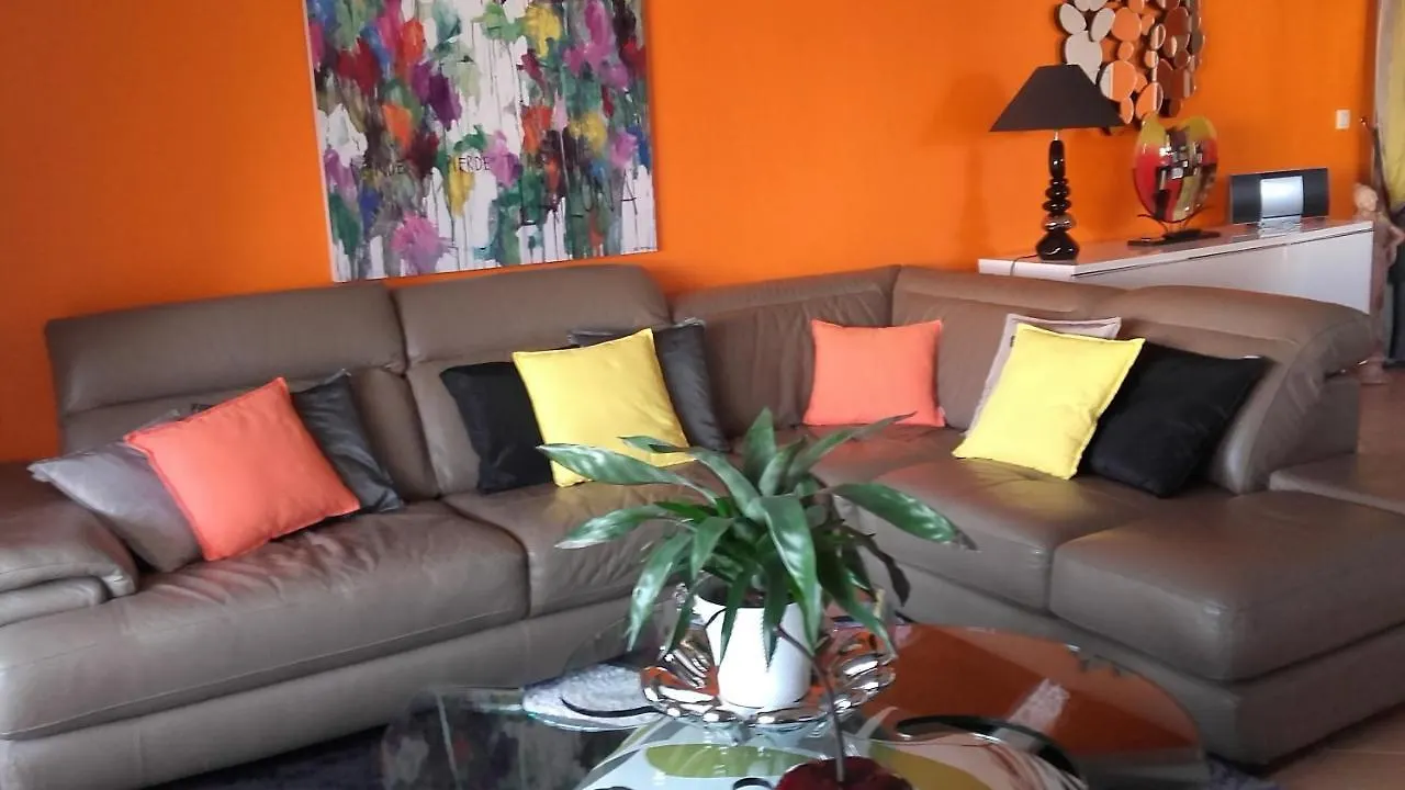 Location Chambre 2 Personnes Chez Angela Cannes 0*,  France